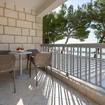 Simic * Makarska