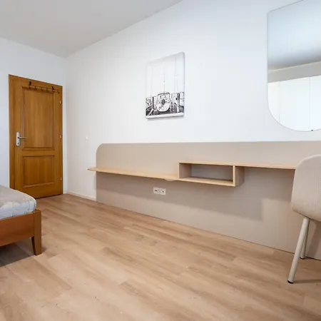 Simic Apartman *