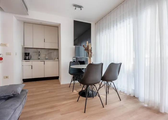 Simic Apartament