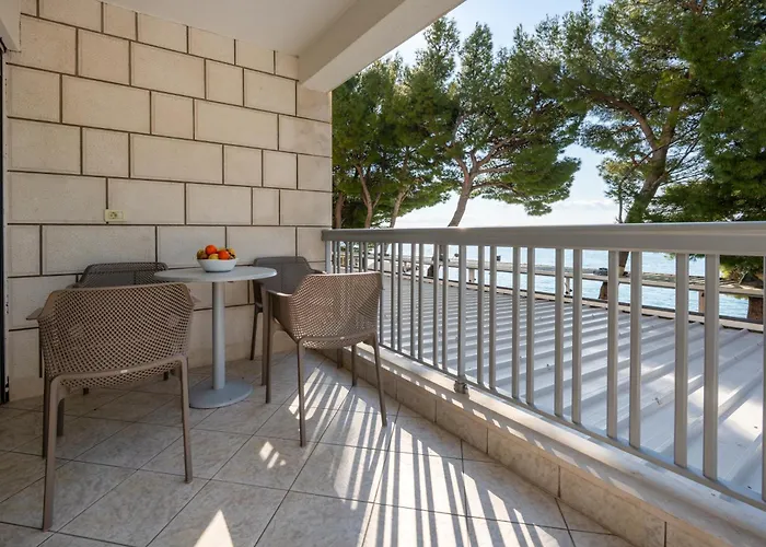 Simic * Макарска